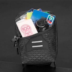 Sacoche de vélo BSCI 1,5 L grande capacité réfléchissante pour selle arrière, accessoires de vélo, feu arrière, sac de rangement durable pour VTT - Product Image 4