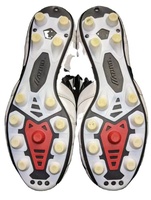 Chaussures de football personnalisables avec couleur élégante et semelle comportant des composants principaux moteur et roulement