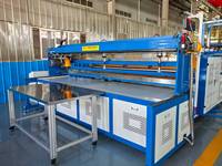 Máquina Extrusora de Láminas de Cartón Corrugado Hueco de PP, Totalmente Automática, de Alta Productividad, Accionada por Motor
