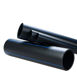 ท่อ HDPE ขนาด 90 มม. เม็ดพลาสติกบริสุทธิ์ 100% สีดำลายเส้นสีน้ำเงิน สำหรับระบบน้ำแรงดันสูง - Product Image 1