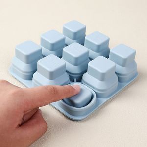 Moule à glaçons pliable en silicone de qualité alimentaire avec couvercle, congélation rapide, démoulage facile, bac à glaçons sphériques, nouveau style domestique - Product Image 5