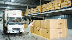 Grille centrale de pare-chocs avant noire brillante de haute qualité à bas <span class=keywords><strong>prix</strong></span> pour <span class=keywords><strong>Jaguar</strong></span> <span class=keywords><strong>XE</strong></span> 2017-2020 OEM T4N5870 en stock - Product Image 4