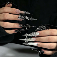 10 Pièces Breloques Métalliques Gothiques pour Ongles : Crâne, Araignée, Aile, Lance – Clous 3D pour Ongles, Décorations d'Art Ongulaire Punk Sombre pour Halloween, pour Manucure