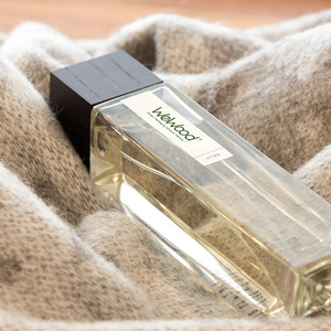 เวียดนาม WeWood ผู้ผลิต50มิลลิลิตรขวดน้ำหอมแก้วใสจีบปั๊มสี่เหลี่ยมหมวกไม้ - Product Image 4