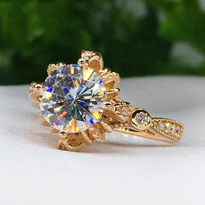 Anello di fidanzamento F1114 Crown Opal in oro massiccio 18 carati con taglio ovale e montatura a griffe, gioiello raffinato da donna - Product Image 3