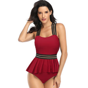 Maillot de bain deux pièces pour femmes, col carré, bordure contrastée, pour la natation et les sports nautiques, noir avec fleurs roses ou noir - Product Image 3