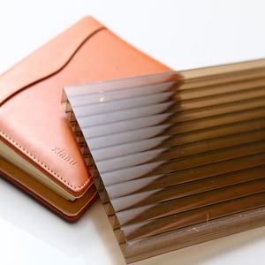 Panneau en plastique dur bon marché, <span class=keywords><strong>plaque</strong></span> creuse en <span class=keywords><strong>polycarbonate</strong></span> / feuille <span class=keywords><strong>de</strong></span> toiture transparente en PC - Product Image 1