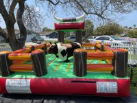 Jeu de sport gonflable chaud rodéo gonflable équitation de taureau mécanique