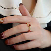 Naturstein-Einlage Kupfer 18k Zeigefingerring Traditioneller Chinesischer Stil Handgefertigter Perlenbesetzter Elastischer Damenschmuck Großhandel