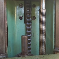 Machine à alésage verticale CNC portable T7220C d'occasion pour le meulage et le fraisage de surfaces métalliques, alésage fin de cylindres haute précision, 2 axes, faible profondeur