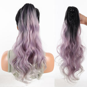 Perruque queue de cheval longue bouclée gris-violet avec couronne haute et cheveux à pointe en I pour femme Miss Style PY333 10.5 - Product Image 3