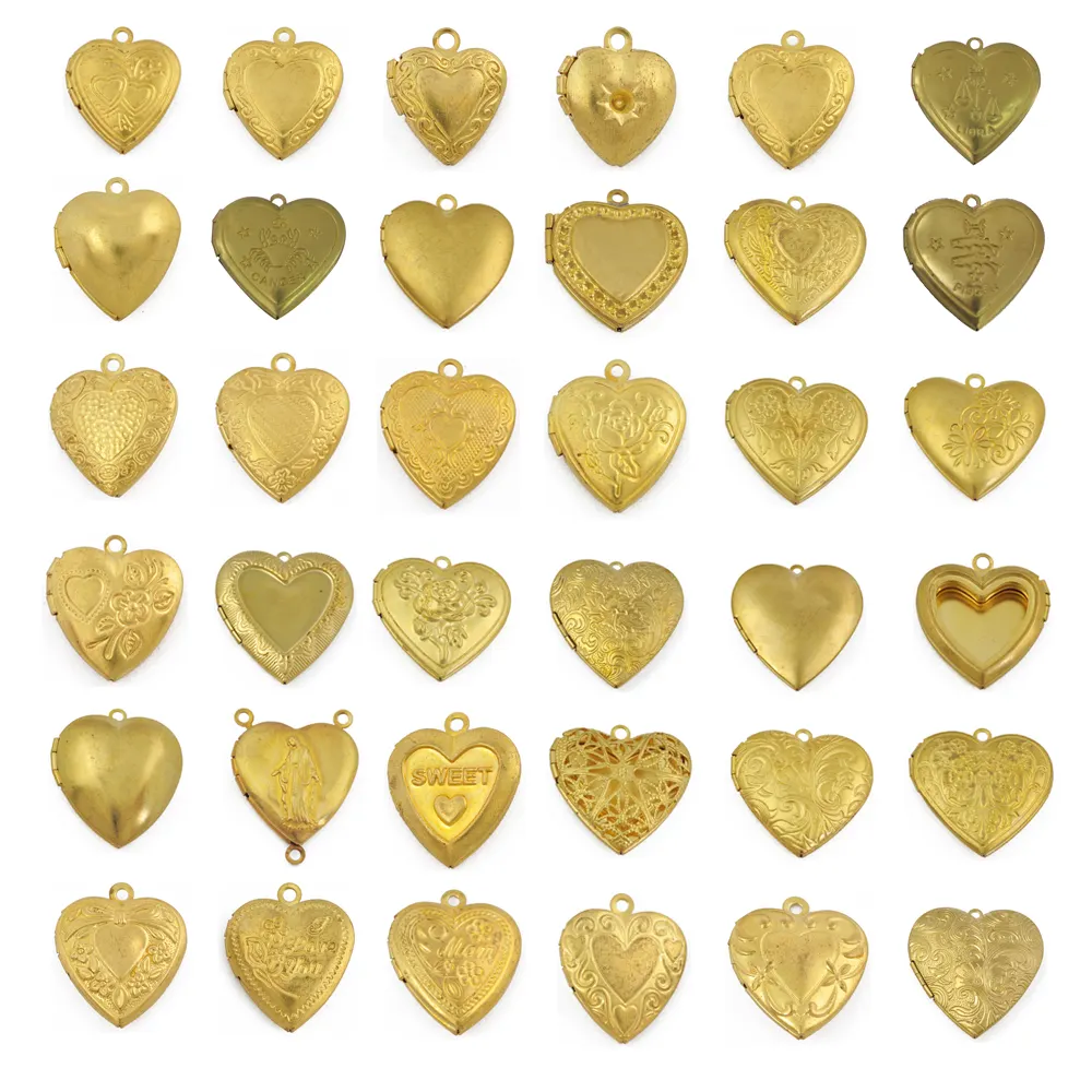 Wholesale High Quality Fashion Heart Antique Brass Lockets Floating Pattern Photo Locket Pendant Design in Bulk