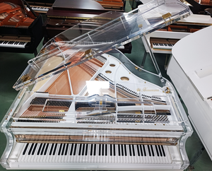 Piano à queue transparent en acrylique, idéal pour les halls, les événements et les scènes. Commandez dès maintenant chez <span class=keywords><strong>Heinemann</strong></span> - Product Image 5