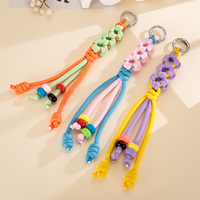 Porte-clés pendentif tissé à la main avec perles florales - Polyester