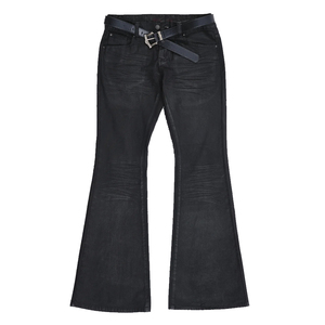 Jeans de mezclilla negros de corte acampanado para hombre, estilo casual, ajustados, con efecto apilado y revestimiento de cera, de fabricante de mezclilla. - Product Image 1