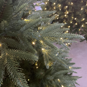 Árbol de Navidad Artificial de 1.5m/1.8m, Material Premium de PE/PVC, Directo de Fábrica, con 300 Luces LED Blanco Cálido - Product Image 2