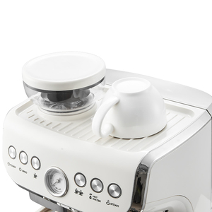 Máquina de café semiautomática italiana pequeña para el hogar, máquina de café concentrada de alta presión para extraer leche a vapor - Product Image 4