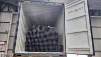 Tubo Cuadrado de Acero Galvanizado de 2 1/2 X 2 1/2 para Refuerzo de Hormigón, Alta Tenacidad, Anticorrosión, Duradero, Resistente al Fuego