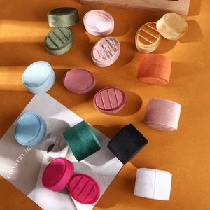 Boîte à bagues en velours de haute qualité Taimy, 2 emplacements, hexagonale, verte, pour fiançailles, vente en gros, mini boîte à bijoux, fermeture à boucle - Product Image 6