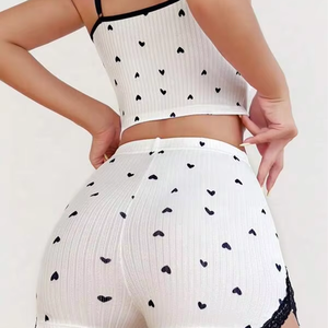 女性のためのハート型プリントとリブスプリットフロント弾性ウエスト閉鎖付きショートパジャマ夏のソフトニットパジャマ - Product Image 6