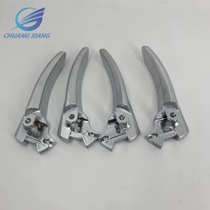 <span class=keywords><strong>Toyota</strong></span> 자동차 도어 핸들 용 랜드 크루저 내부 부품 용 자동차 예비 부품 Lc300 2022 고품질 크롬 도금 내부 핸들 - Product Image 1