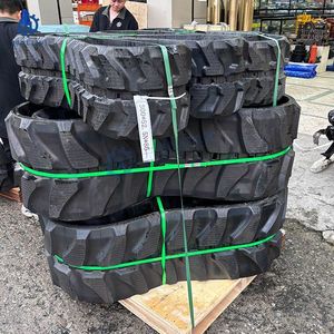 Chenille <span class=keywords><strong>en</strong></span> caoutchouc 400x72.5W72 320x86x53 554112D1 (554090D1) pour finisseur AP-1055D 289-8490 460*225*36 460x225x36 - Product Image 3