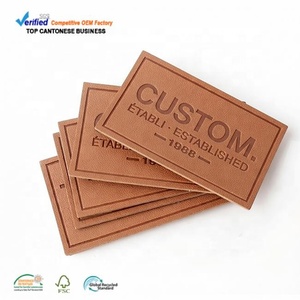 Étiquettes en cuir PU personnalisées avec logo en relief à coudre pour chapeaux et sacs – Fabricant d'accessoires - Product Image 3