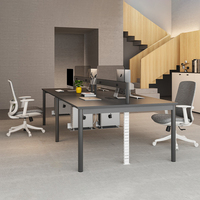 Meubles de bureau modernes, bureau modulaire en espace ouvert, table de travail pour 2, 4, 6 ou 8 personnes