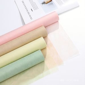 กระดาษห่อดอกไม้สีพื้นสไตล์เกาหลีทันสมัยสำหรับร้านขายของขวัญดอกไม้ ขายส่ง วัสดุห่อของขวัญแบบกำหนดเอง ทำจากผ้าฝ้ายนม - Product Image 1