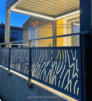 Panneau en aluminium découpé au laser de luxe Reilbu installation avec poteaux montage latéral garde-corps de terrasse de pont à montage supérieur