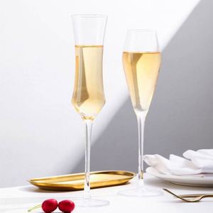 Verres à vin classiques en cristal avec poignée – Tige incurvée créative en aluminium et PP, 1 pièce, pour la maison/les fêtes - Product Image 5