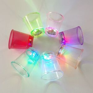 Ensemble de verres à vin en plastique lumineux à LED, verres lumineux activés par le liquide pour les fêtes, les mariages, les bars, les clubs, la décoration d'événements et les soirées amusantes - Product Image 2