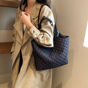 2026 Yeni Moda Retro Batı Tarzı Sonbahar Kış Kadın Omuz Çantası Büyük Kapasiteli - Product Image 3