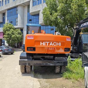 Excavadora Hitachi EX100WD de 10 Toneladas, Cucharón de 0.59m, Motor Isuzu de 81KW, Modelo 2021 con Martillo Rompedor y Cucharón de Excavación - Product Image 4