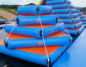 Equipo de agua Plataforma inflable Parque Juego Air Dock Cilindro Carrera de obstáculos Cilindro rodante para niños - Product Image 4
