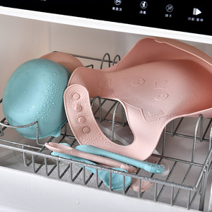 Vente chaude tendance produit nouveauté aspiration <span class=keywords><strong>Silicone</strong></span> bébé assiette <span class=keywords><strong>Table</strong></span> à manger tapis enfant couverts <span class=keywords><strong>Silicone</strong></span> bébé bavoir ensemble d'alimentation - Product Image 6