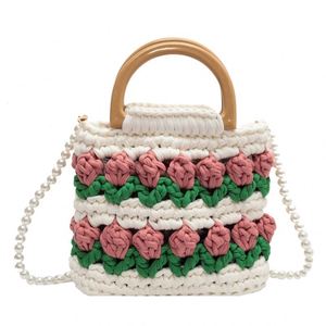 Sac bandoulière fait main durable en bandes de tissu tissées à la main motif tulipe, matériau DIY avec doublure en polyester, cadeau pour petite amie - Product Image 5