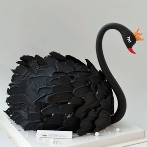 Crown Swan 3D Soft Rubber Neck Cake Topper Valentine's Day Reusable Decoration Heart Shape Birthday Party Ornament - Product Image 3