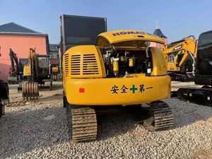 Machinerie d'occasion du Japon, excavatrices sur chenilles Komastu certifiées CE avec godet PC70 7 TONNES, excavatrice d'occasion - Product Image 4