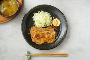 Assiettes japonaises OEM personnalisées spéciales en céramique pour le dîner de restaurant avec glaçure résistante aux rayures - Product Image 3