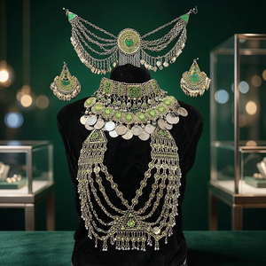Collier artisanal vintage en cuivre géométrique bohème afghan avec perles d'eau douce et plaqué argent antique pour femme, idéal pour les soirées et la mode - Product Image 1