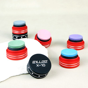 Craie de billard professionnelle de qualité supérieure, marque Billie, couleur bleu/vert/gris/rose/violet, forme ronde, avec boîte à craie - Product Image 1
