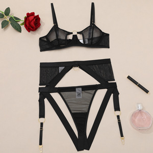 Ensemble de lingerie sexy en maille ajourée confortable pour femmes, style européen et américain, avec soutien-gorge et culotte, ensemble trois pièces amusant - Product Image 5