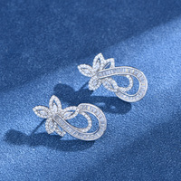 Neues Design-Trend Unregelmäßige Blumen-Diamant-Ohrringe 925 Sterling Silber Kubisches Zirkonia Ohrstecker für Frauen