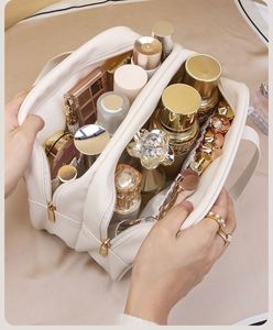 Travel Accessories Customized Pu Makeup <b>Bag</b> with Waterproof Compartments Skincare Storage <b>Toiletry</b> Wash <b>Bag</b> Cosmetic Pouch - Product Image 2