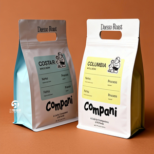 Custom Pet Food <b>Packaging</b> <b>Bags</b> With Handle | Flat Bottom Aluminum Foil Zipper <b>Bags</b> for Dog Cat Snacks Litter - Product Image 3