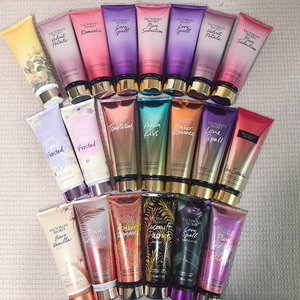 Set <span class=keywords><strong>de</strong></span> <span class=keywords><strong>Perfume</strong></span> y Spray Corporal <span class=keywords><strong>Victoria</strong></span>'s <span class=keywords><strong>Secret</strong></span> <span class=keywords><strong>Love</strong></span> <span class=keywords><strong>Spell</strong></span> - <span class=keywords><strong>Perfume</strong></span> <span class=keywords><strong>de</strong></span> Mujer <span class=keywords><strong>de</strong></span> Marca <span class=keywords><strong>de</strong></span> Lujo al por Mayor - Product Image 4