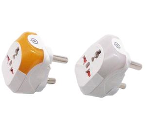 Adaptateur de voyage universel Dongyi Travel Essentials 3 voies, prise multi-prises, adaptateur de voyage 2A3C, 45 watts - Product Image 1