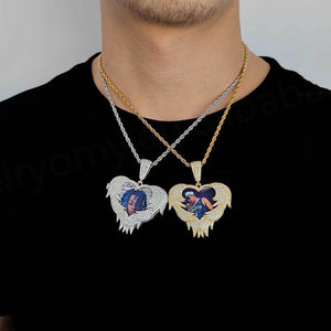 Accesorios de Hip Hop, Collar con Colgante de Corazón Personalizado con Pluma y Foto - Product Image 2