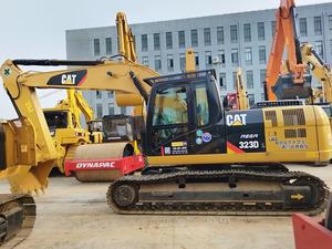 Excavadora Hidráulica Usada Caterpillar 323DL de 23 Toneladas, Modelo 2016, Capacidad de Cucharón de 1.2m, Origen Japón - Product Image 3